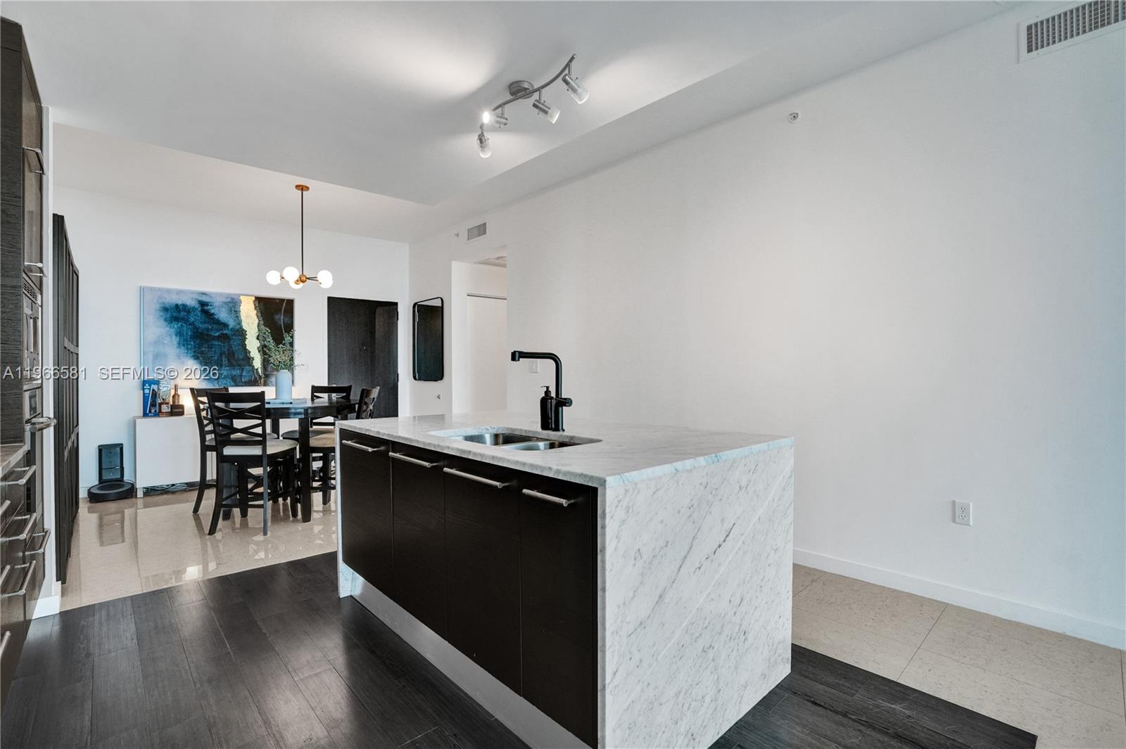 900 Biscayne Boulevard, Unit 2907 Miami, FL 33132 - Photo 32 of 54