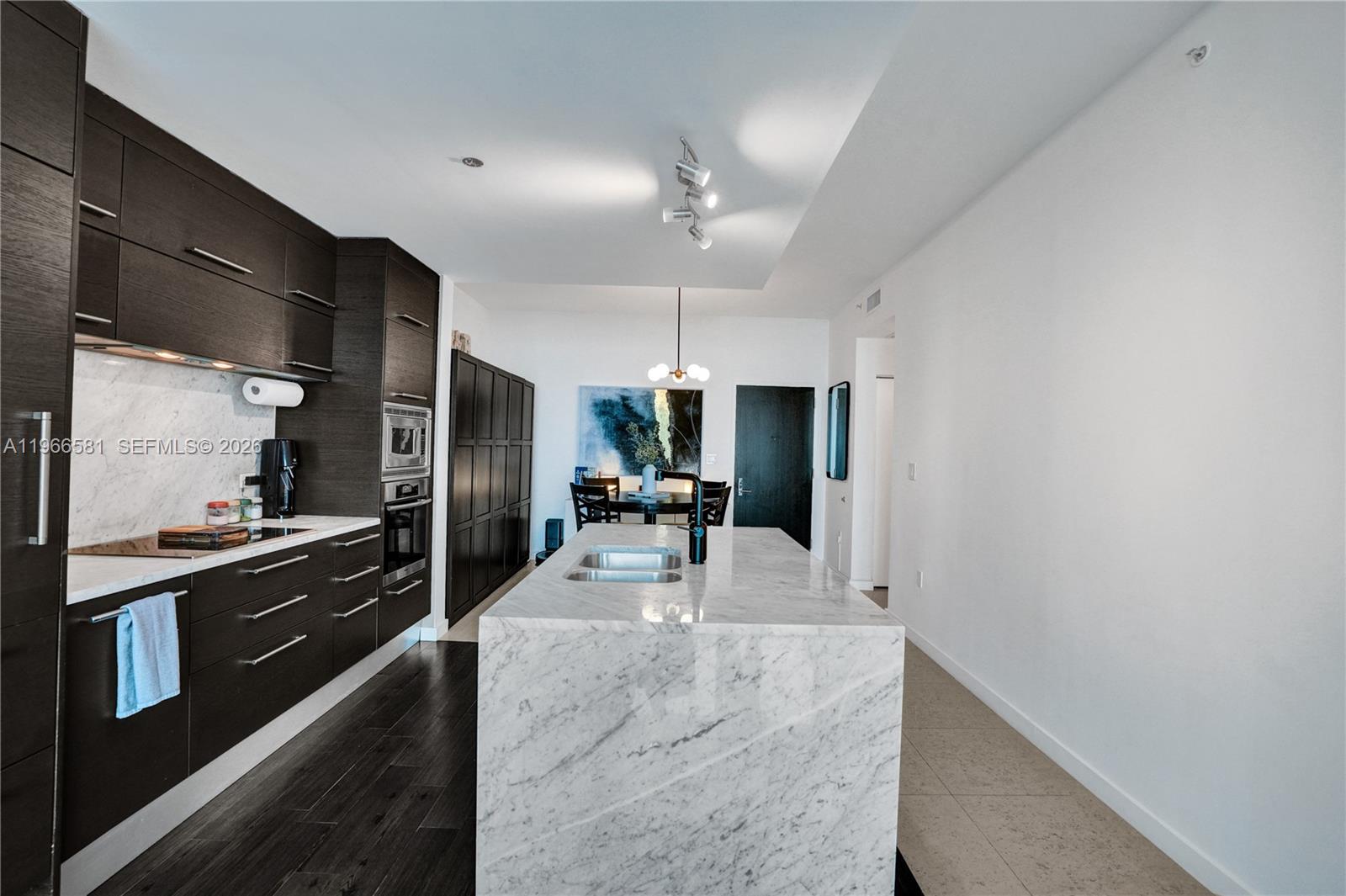 900 Biscayne Boulevard, Unit 2907 Miami, FL 33132 - Photo 33 of 54