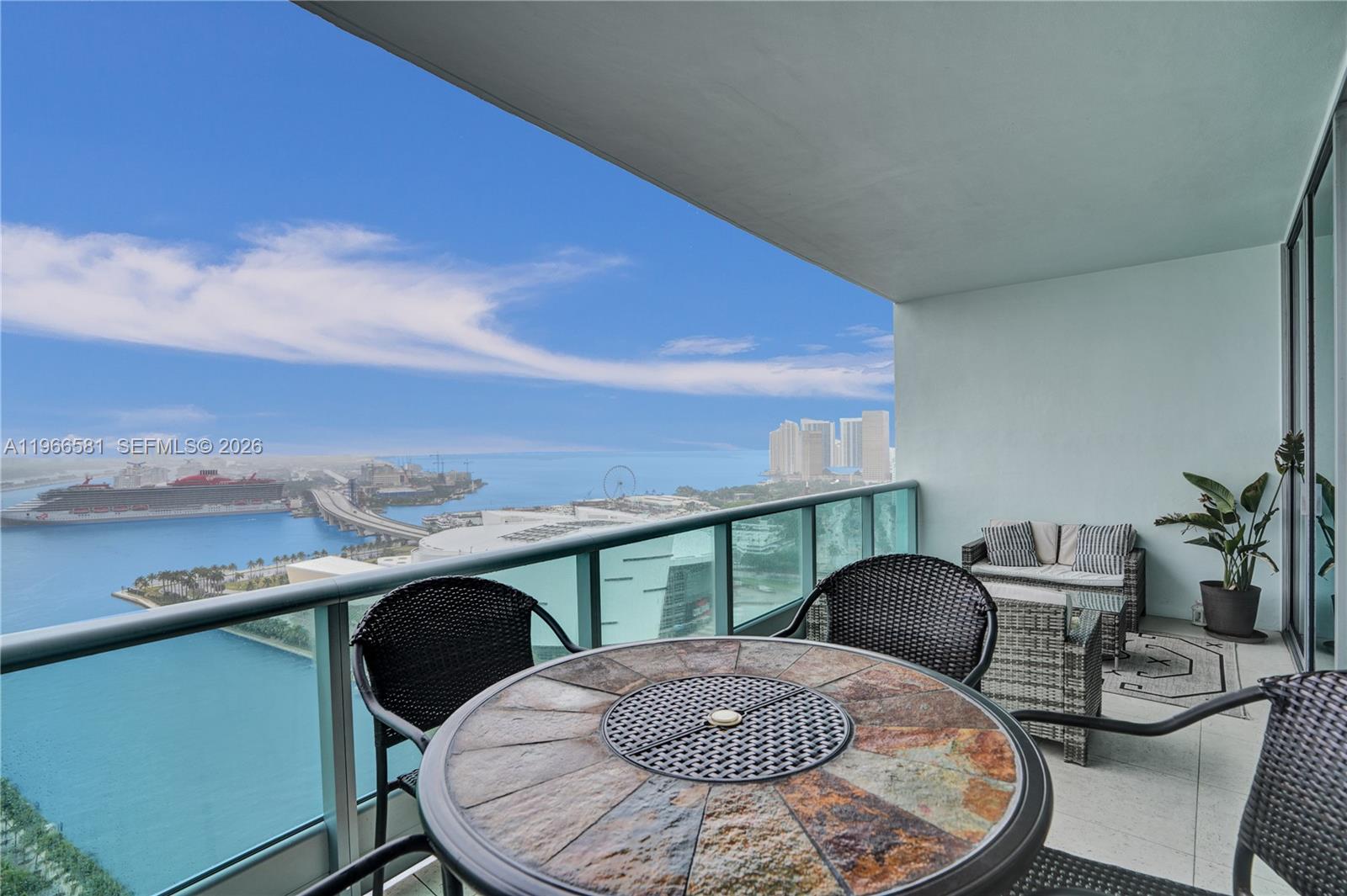 900 Biscayne Boulevard, Unit 2907 Miami, FL 33132 - Photo 40 of 54