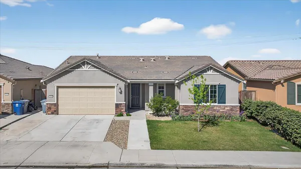 $515,000 | 1442 Encantada Avenue, Madera, CA 93637