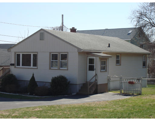 3 Eastham Street Worcester, MA 01604 - Photo 1 of 7 Gallery Image 1