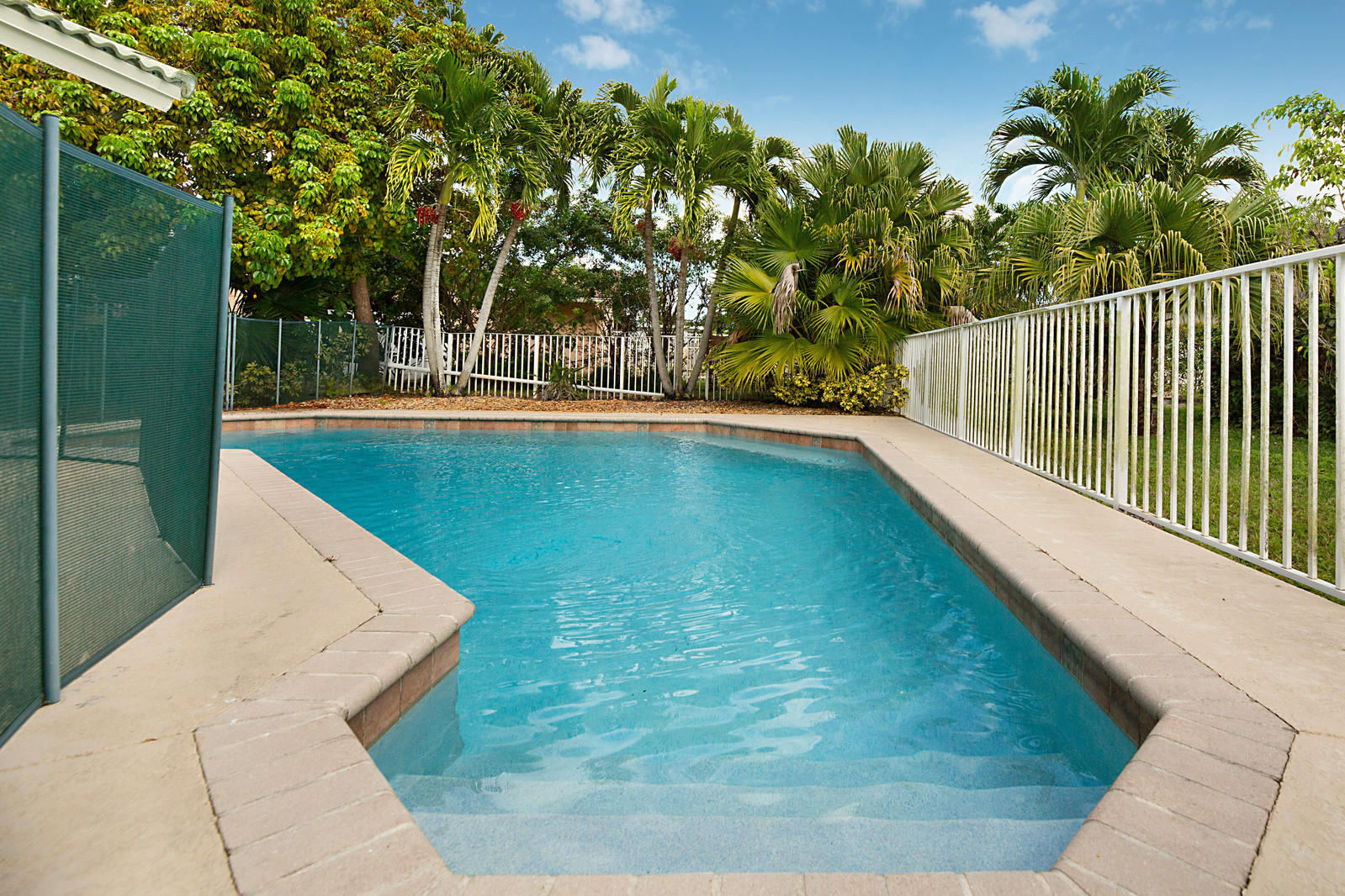 21299 Purple Sage Lane Boca Raton, FL 33428 - Photo 20 of 38 Pool