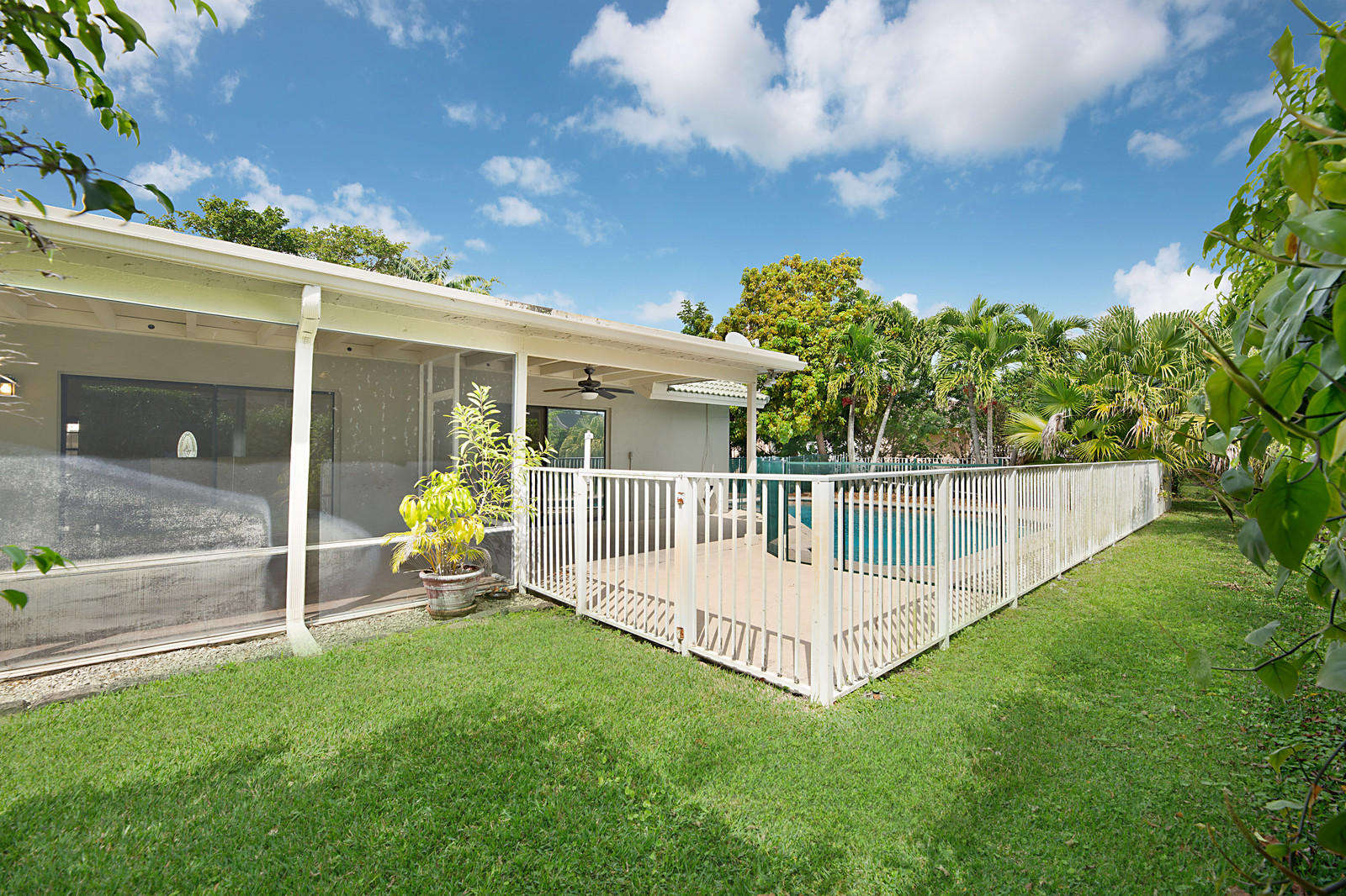 21299 Purple Sage Lane Boca Raton, FL 33428 - Photo 22 of 38 Backyard
