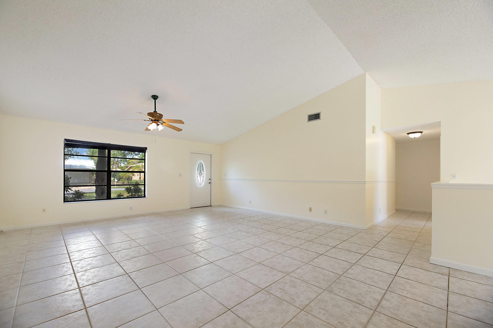 21299 Purple Sage Lane Boca Raton, FL 33428 - Photo 4 of 38 Living Room