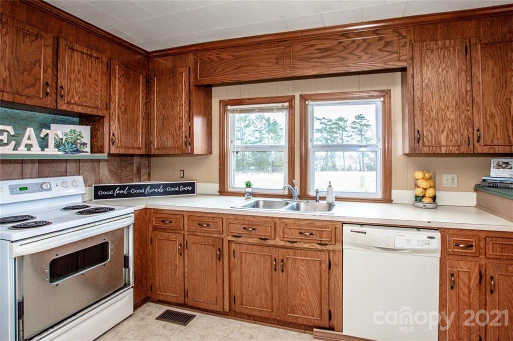 164 Stutts Road Mooresville, NC 28117 - Photo 16 of 27