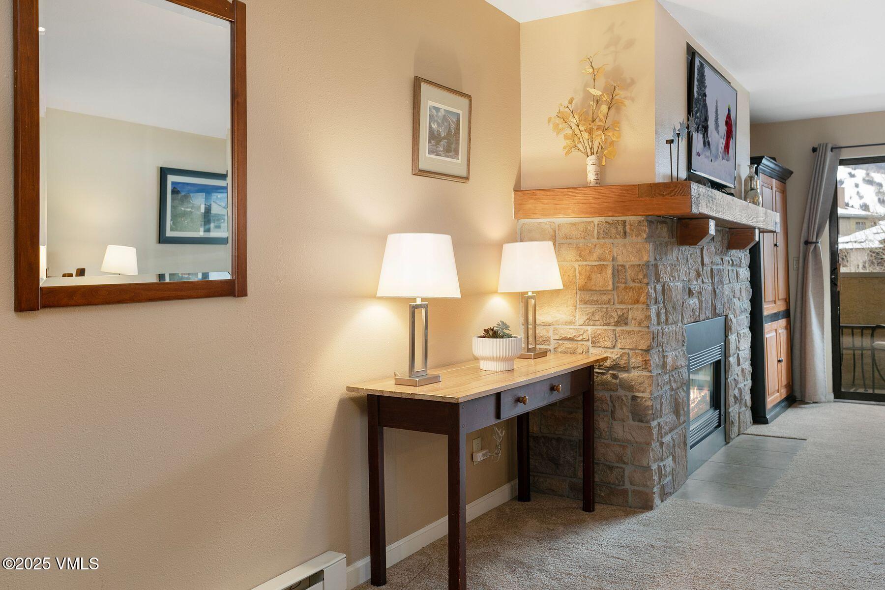 137 Benchmark Road, Unit 205 Avon, CO 81620 - Photo 6 of 23 Entry