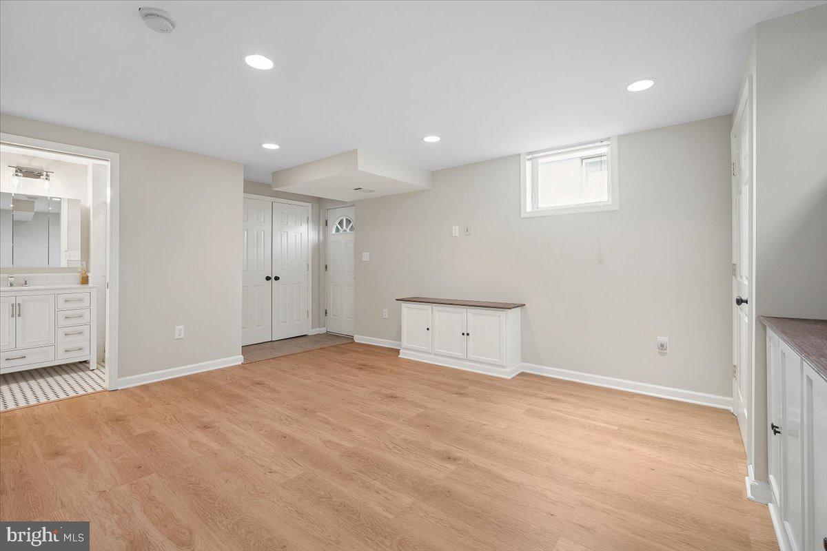 5902 Walton Road Bethesda, MD 20817 - Photo 35 of 63 Direct access to outside, walk out stairs