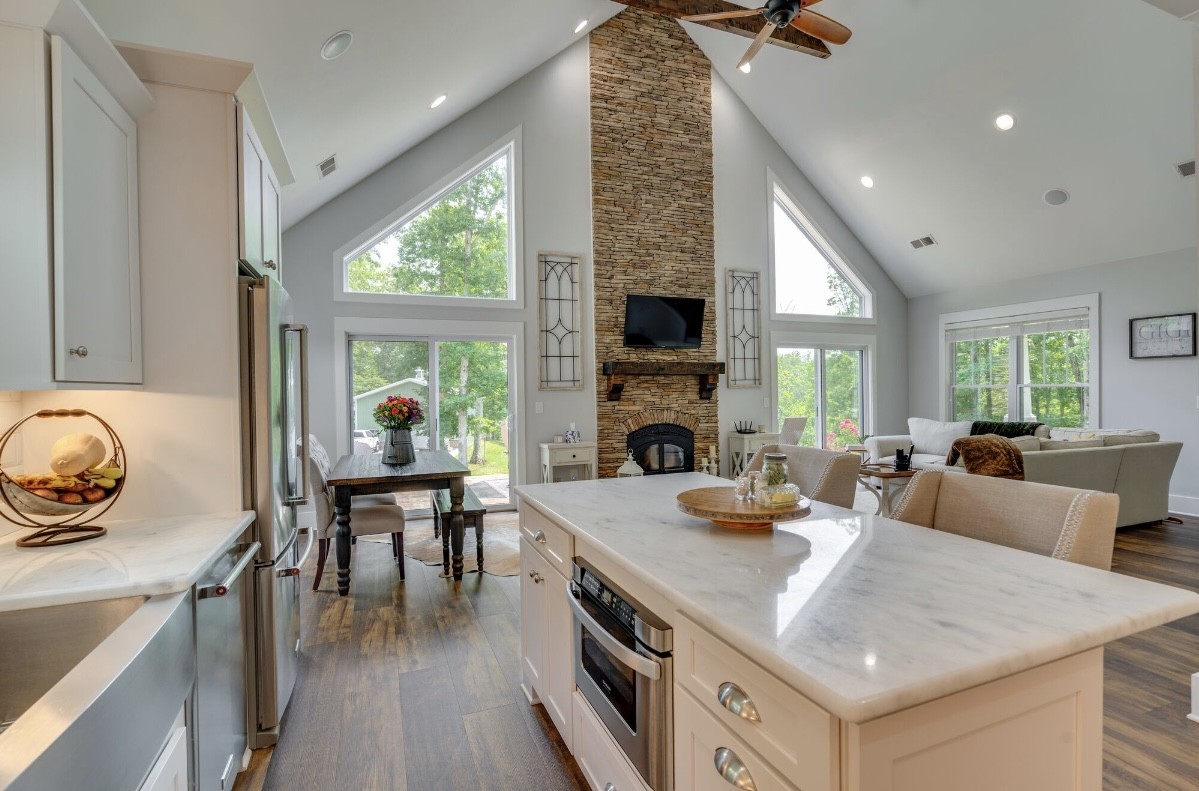 5560 Pinewood Road Franklin, TN 37064 - Photo 11 of 43 a living room with furniture and a fireplace
