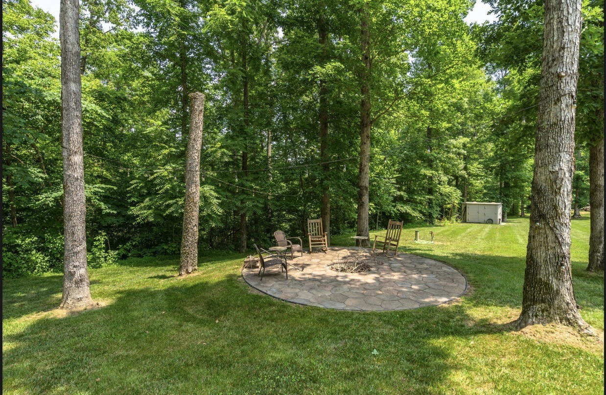 5560 Pinewood Road Franklin, TN 37064 - Photo 30 of 43 a view of a park with a tree