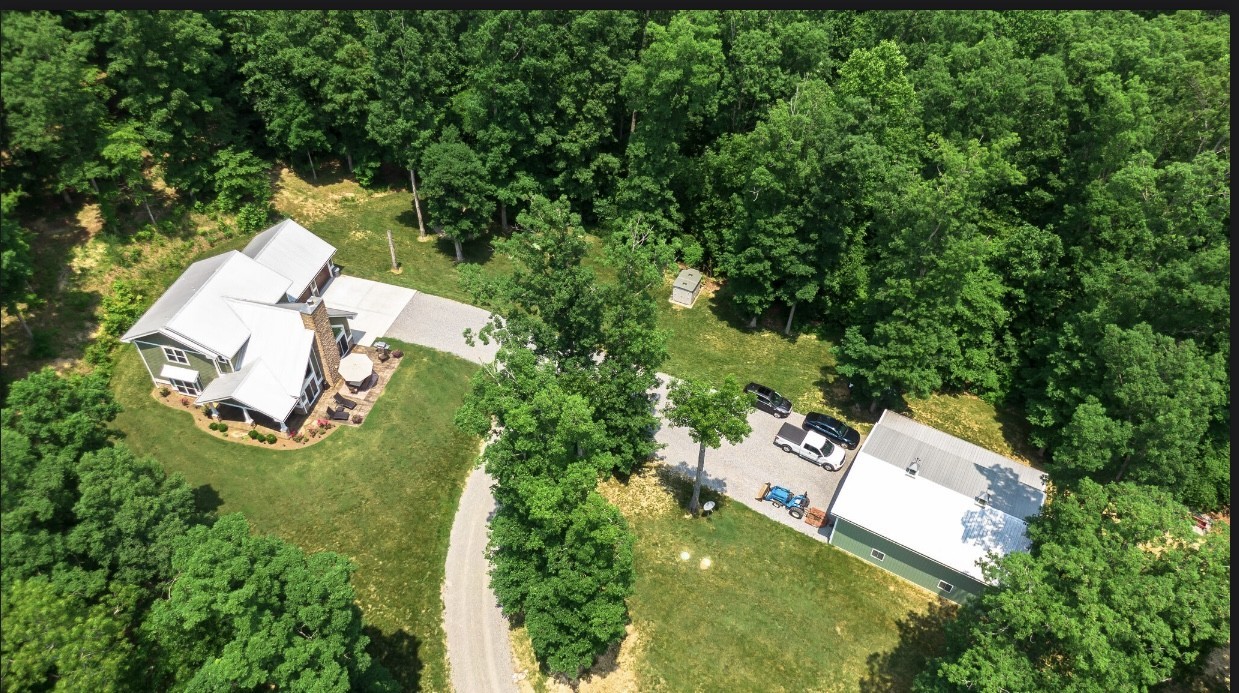 5560 Pinewood Road Franklin, TN 37064 - Photo 36 of 43 an aerial view of a house with a yard