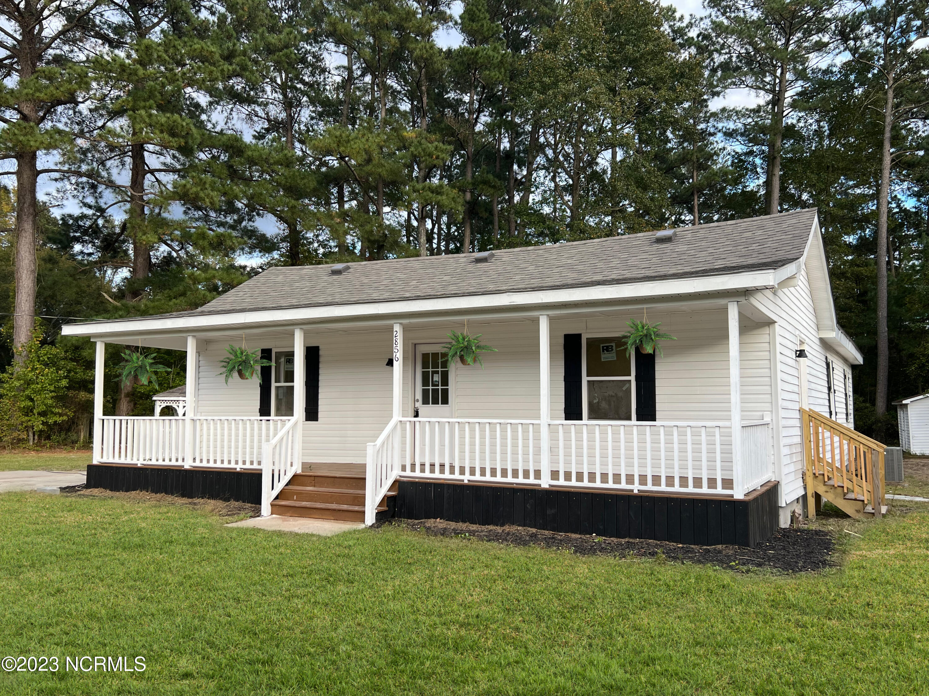 2856 Cupelo Road Farmville, NC 27828 - Photo 2 of 19 16974497363_EXT1_Final