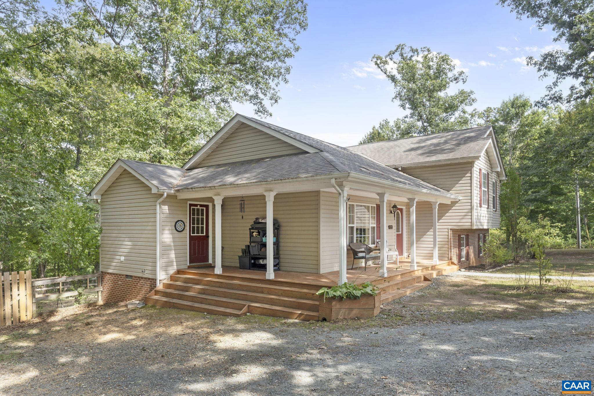 122 Mistie Ridge Lane Palmyra, VA 22963 - Photo 3 of 52