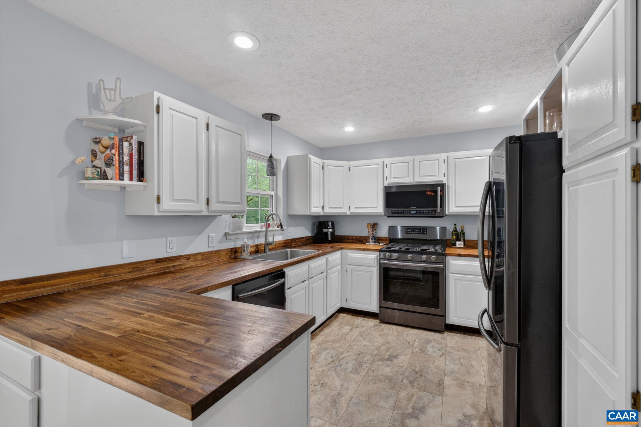 122 Mistie Ridge Lane Palmyra, VA 22963 - Photo 10 of 52