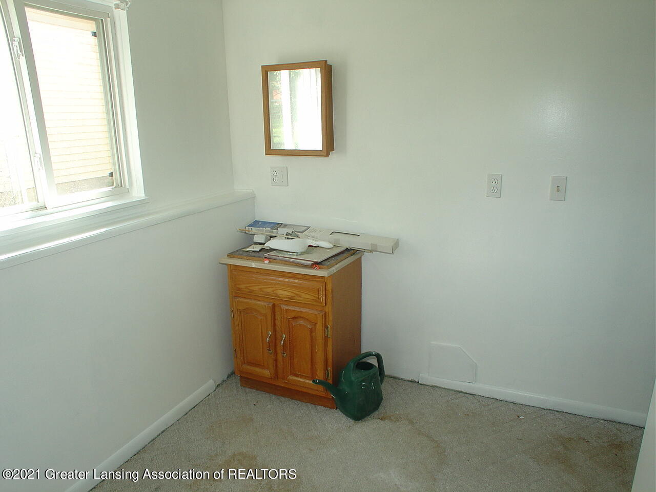 2910 Colchester Road Lansing, MI 48906 - Photo 29 of 53 25. 1st Level Bedroom #4 or 1st Floor L
