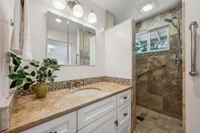 $2,080,000 | 760 Country Club Drive, Carmel Valley, CA 93924