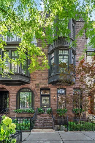 $2,185,000 | 55 East Elm Street, Chicago, IL 60611