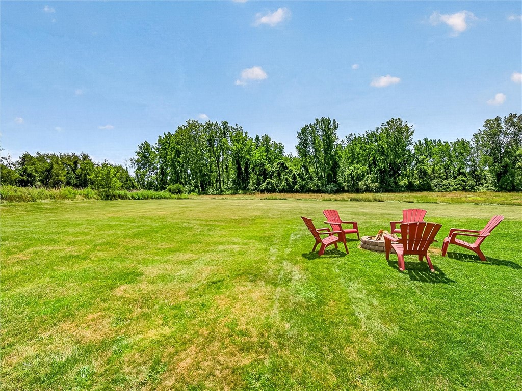 2467 Whitney Road East Perinton, NY 14450 - Photo 38 of 42 Space to play
