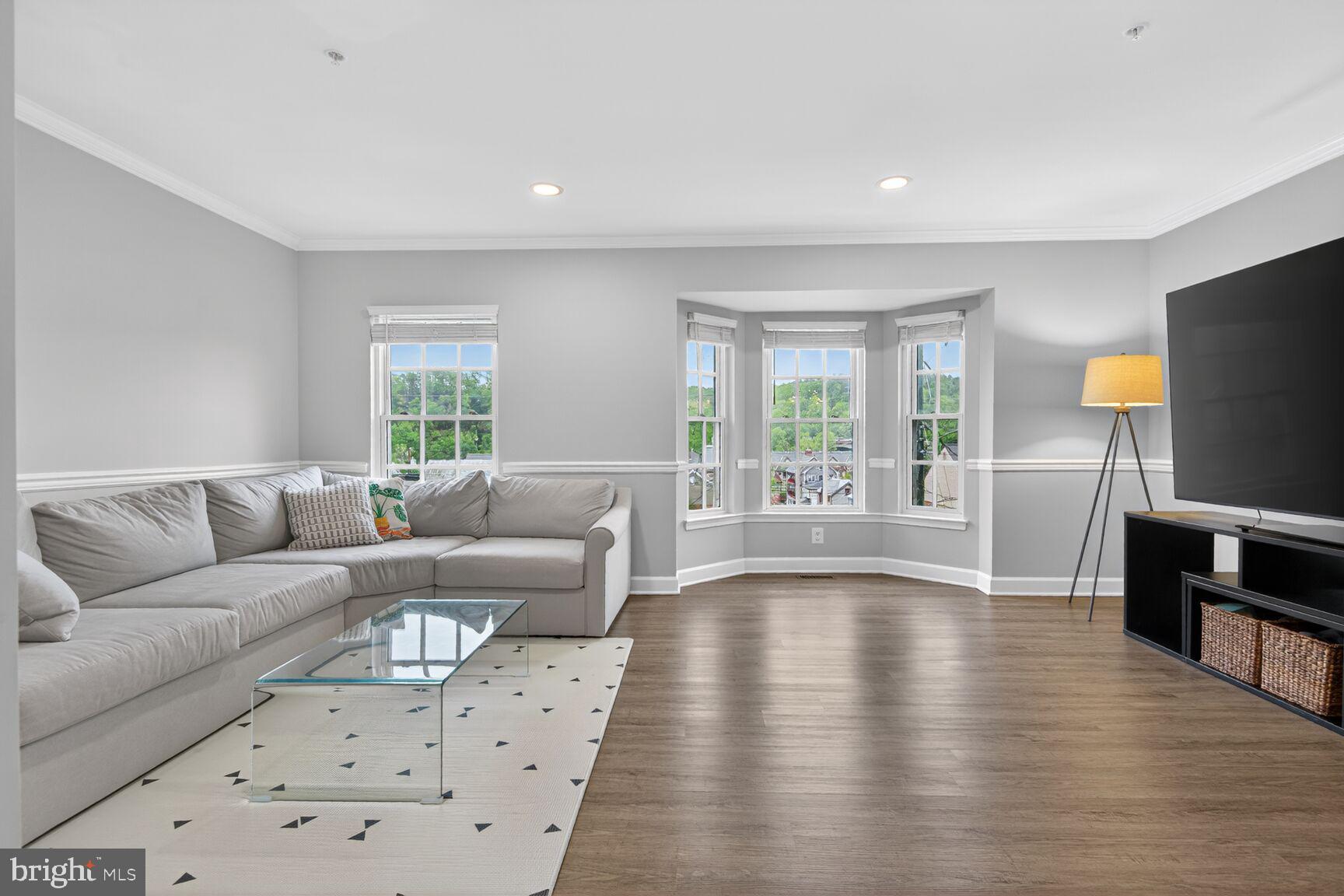 300 Center Lane Occoquan, VA 22125 - Photo 11 of 50 Bright and airy living space awaits.