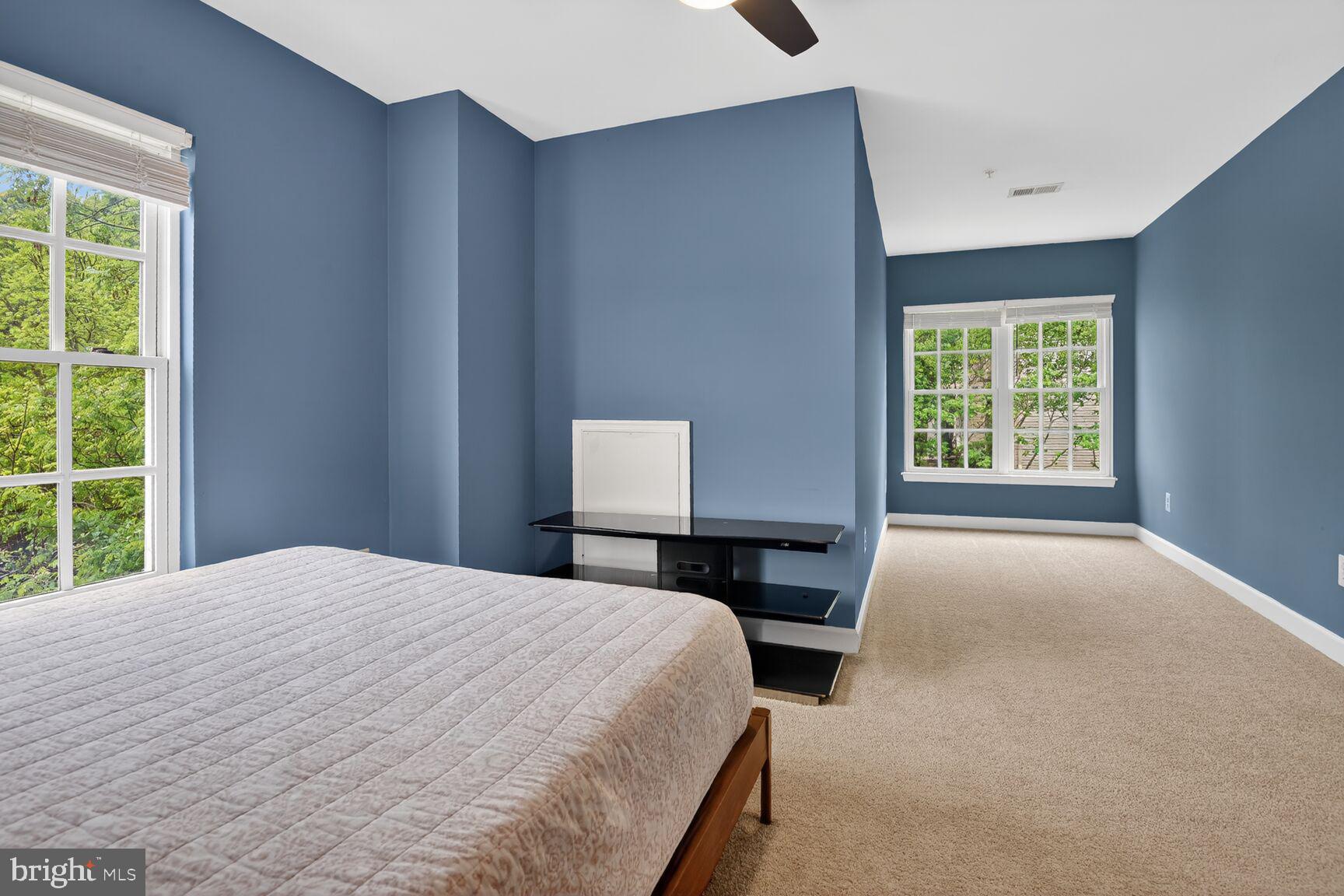 300 Center Lane Occoquan, VA 22125 - Photo 23 of 50 a bedroom with a bed and a window