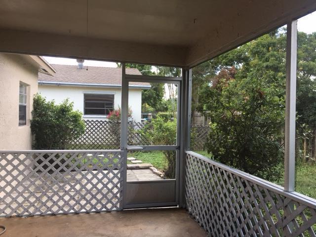 9659 Southwest 2nd Street Boca Raton, FL 33428 - Photo 15 of 16 Patio