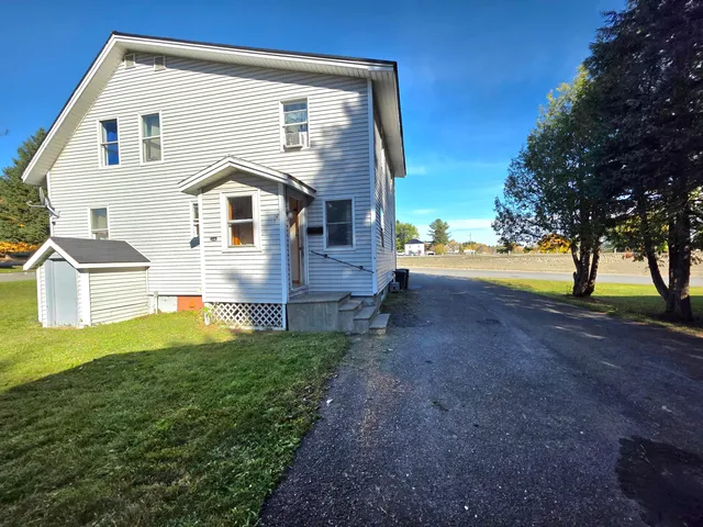 $189,900 | 39 Washington Street, Caribou, ME 04736