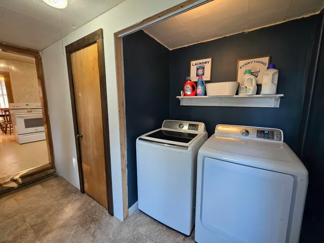 $189,900 | 39 Washington Street, Caribou, ME 04736