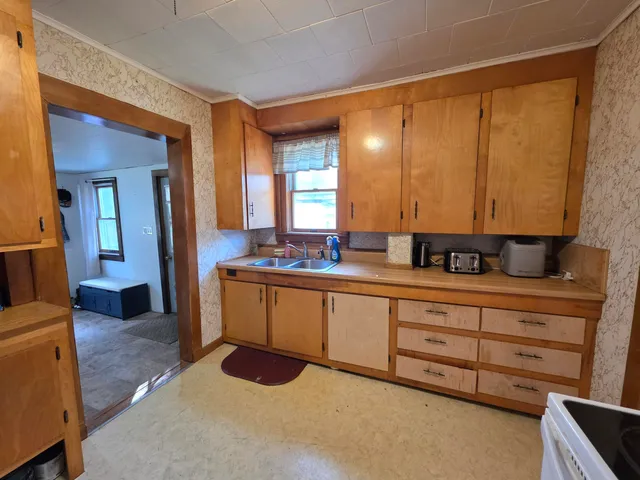 $189,900 | 39 Washington Street, Caribou, ME 04736