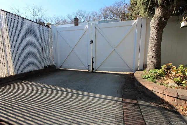 $725,000 | 133-28 86th Street | Ozone Park