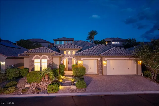 $995,000 | 2720 Bonaparte Lane, Henderson, NV 89044