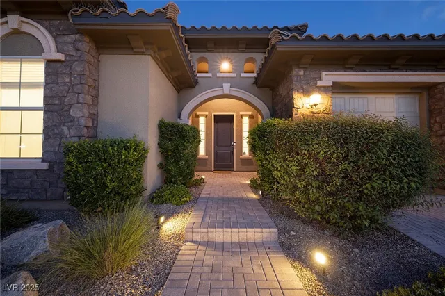 $995,000 | 2720 Bonaparte Lane, Henderson, NV 89044