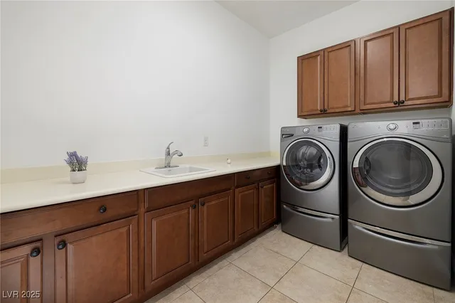 $995,000 | 2720 Bonaparte Lane, Henderson, NV 89044