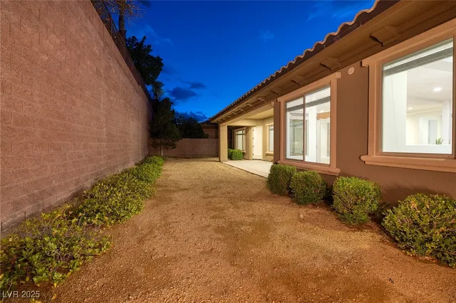 $995,000 | 2720 Bonaparte Lane, Henderson, NV 89044