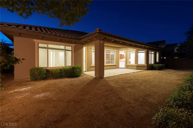 $995,000 | 2720 Bonaparte Lane, Henderson, NV 89044