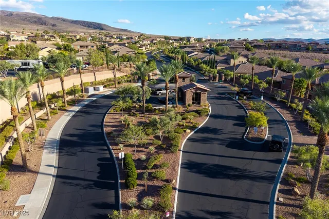 $995,000 | 2720 Bonaparte Lane, Henderson, NV 89044