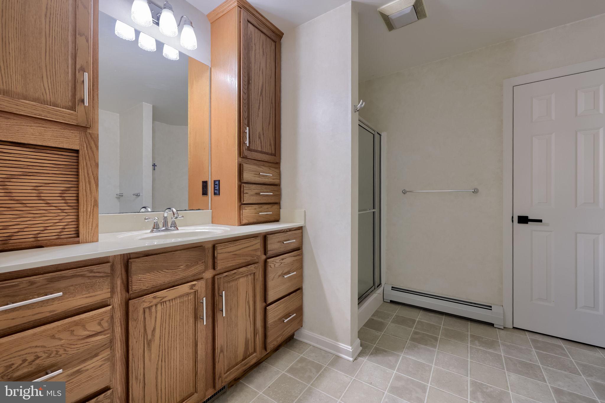 1400 Mentzer Road Lancaster, PA 17602 - Photo 33 of 83 1st Primary Bath
