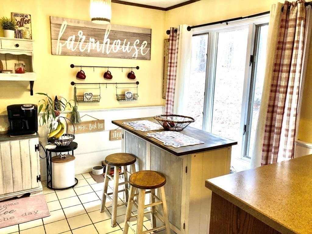 40 Middlesex Road Tyngsborough, MA 01879 - Photo 12 of 30