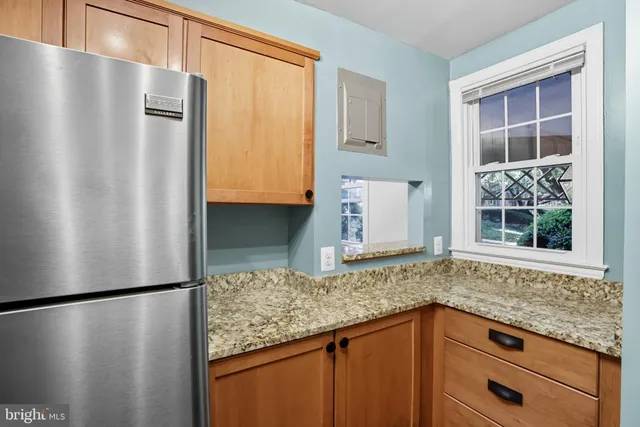 $1,900 | 2302 Colston Drive, Unit 104, Silver Spring, MD 20910