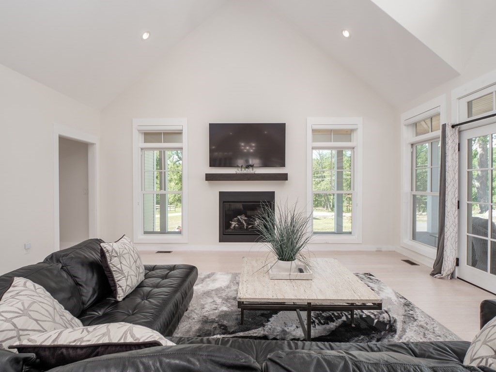 960 Briar Hill Road Hopkinton, NH 03229 - Photo 10 of 42 Gallery Image 10