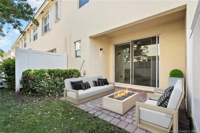 $338,000 | 9512 Southwest Merlin Court, Stuart, FL 34997