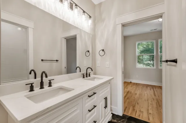 $625,000 | 2005 Beaver Ridge Road, White Bluff, TN 37187