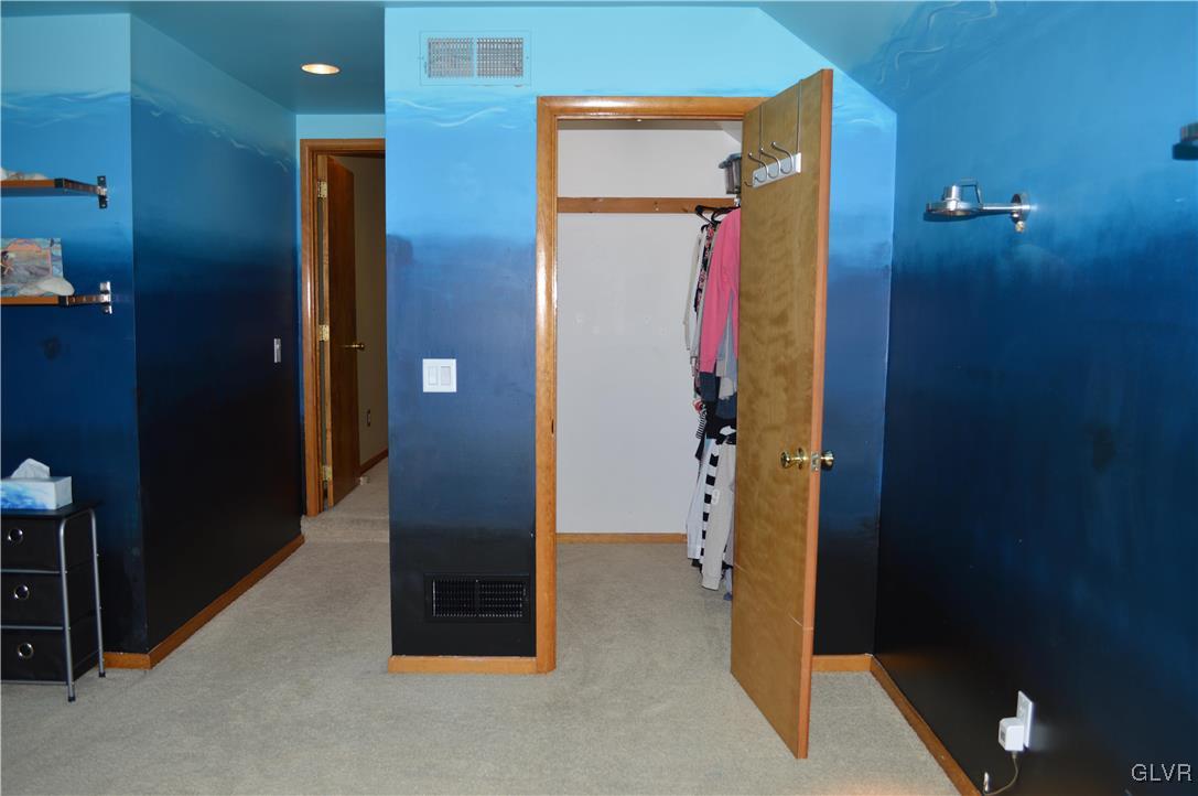 4074 Fawn Trail Road Allentown, PA 18104 - Photo 34 of 45 Walk-in closet