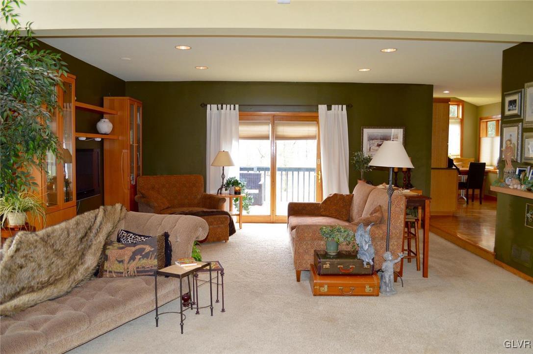 4074 Fawn Trail Road Allentown, PA 18104 - Photo 5 of 45 Gallery Image 5