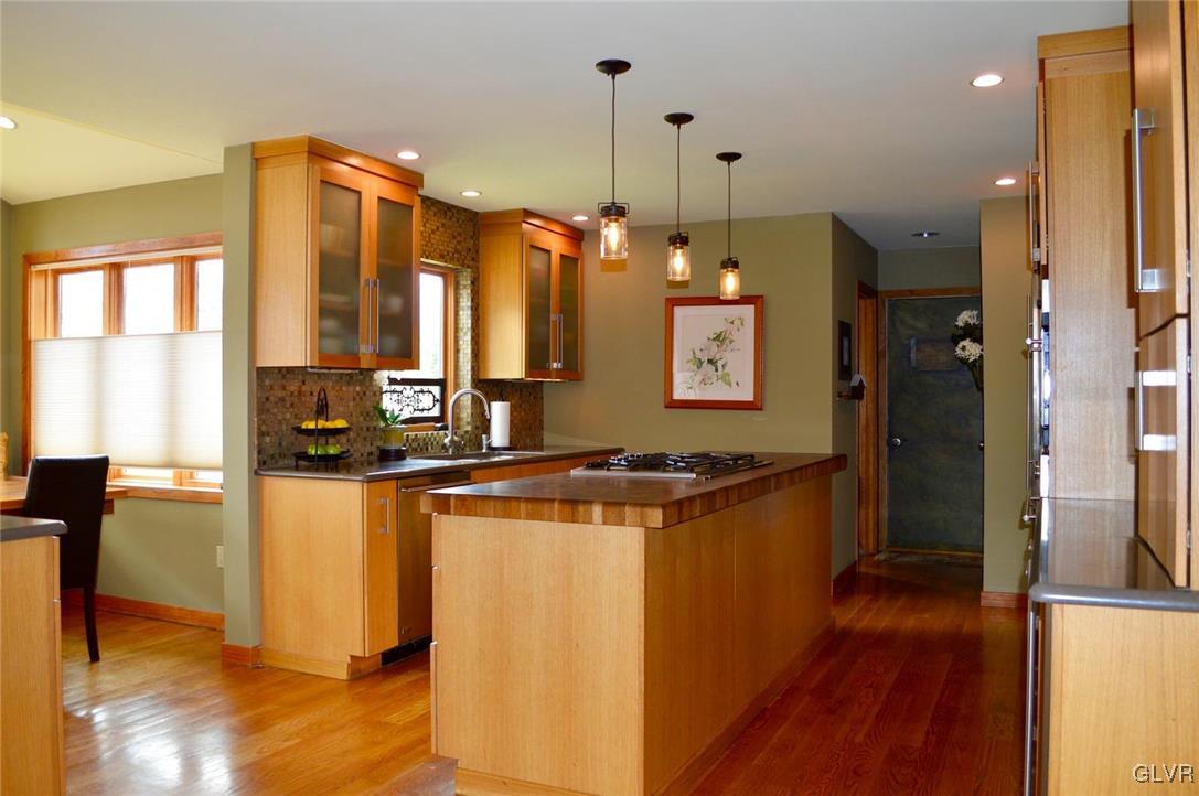4074 Fawn Trail Road Allentown, PA 18104 - Photo 7 of 45 Custom butcher block island from Grouthouse w/ gas