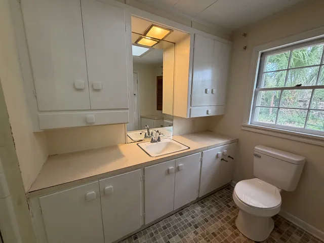 $225,000 | 140 Southeast Rutledge Street, Madison, FL 32340