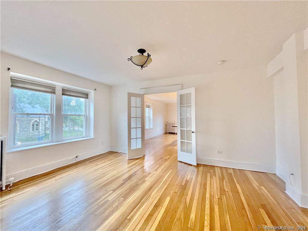 Bright, Chic 1-Bedroom