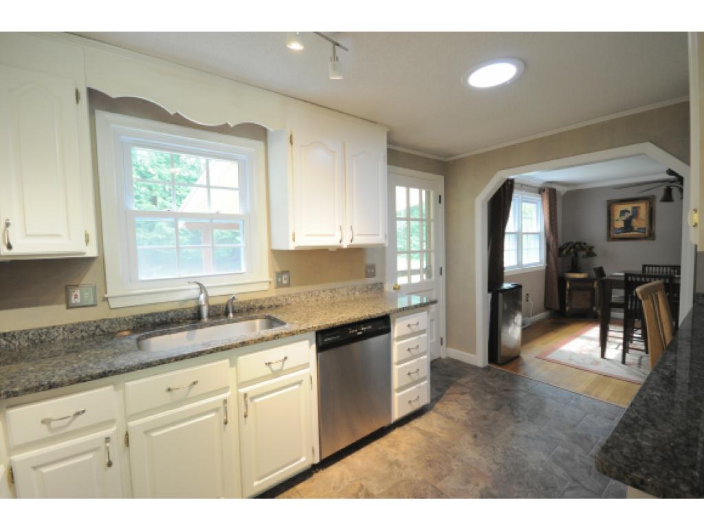 16 Davis Road Merrimack, NH 03054 - Photo 12 of 32