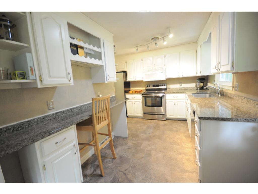 16 Davis Road Merrimack, NH 03054 - Photo 13 of 32