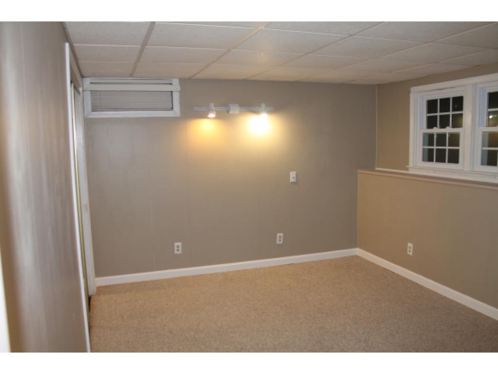 16 Davis Road Merrimack, NH 03054 - Photo 20 of 32