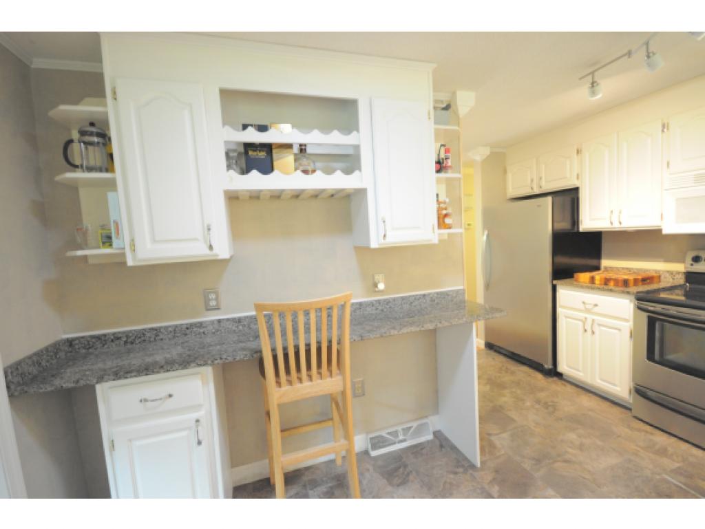16 Davis Road Merrimack, NH 03054 - Photo 10 of 32