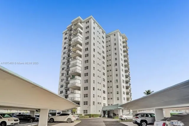 $3,100 | 1500 South Ocean Boulevard, Unit 1608, Pompano Beach, FL 33062